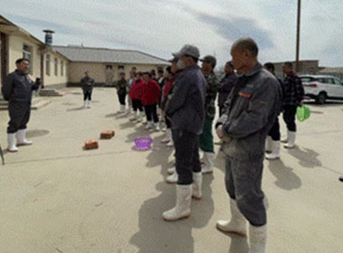 aeb359e723f4c7513aa44b5d4d7a1555